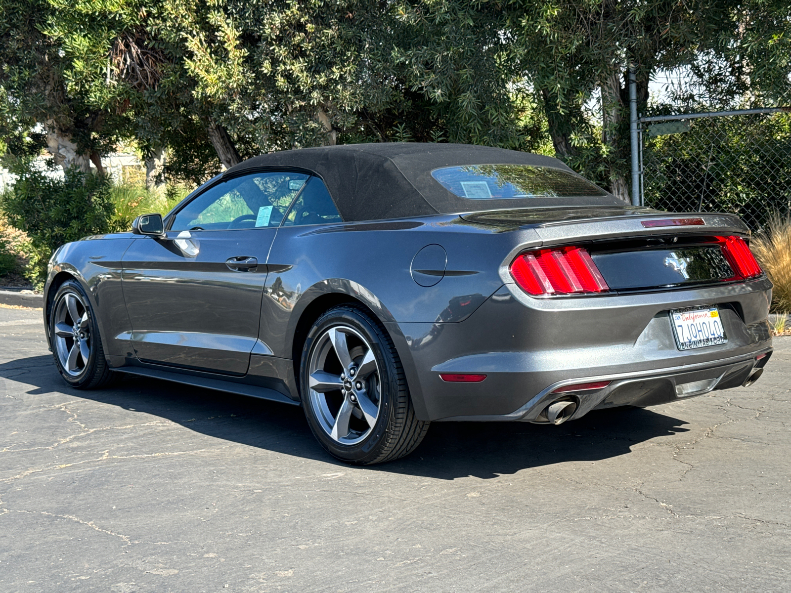 2015 Ford Mustang V6 9