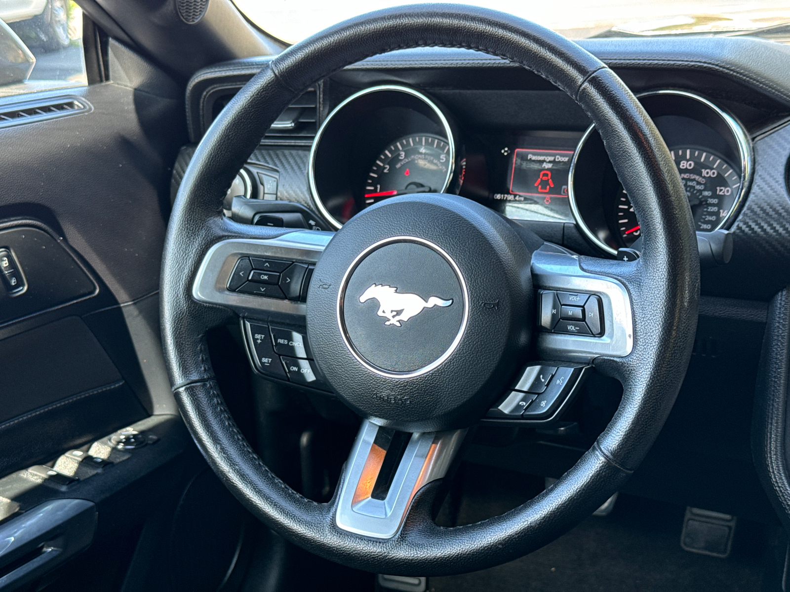 2015 Ford Mustang V6 21