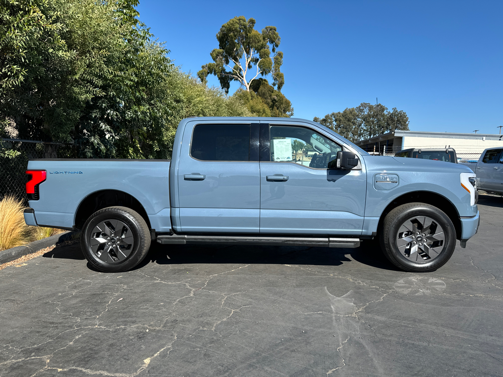 2023 Ford F-150 Lightning XLT 9