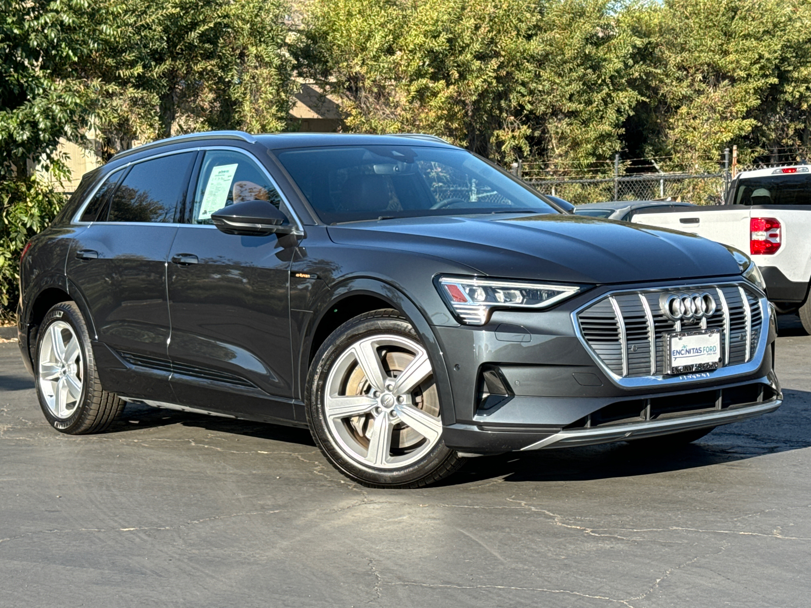 2019 Audi e-tron Prestige 2