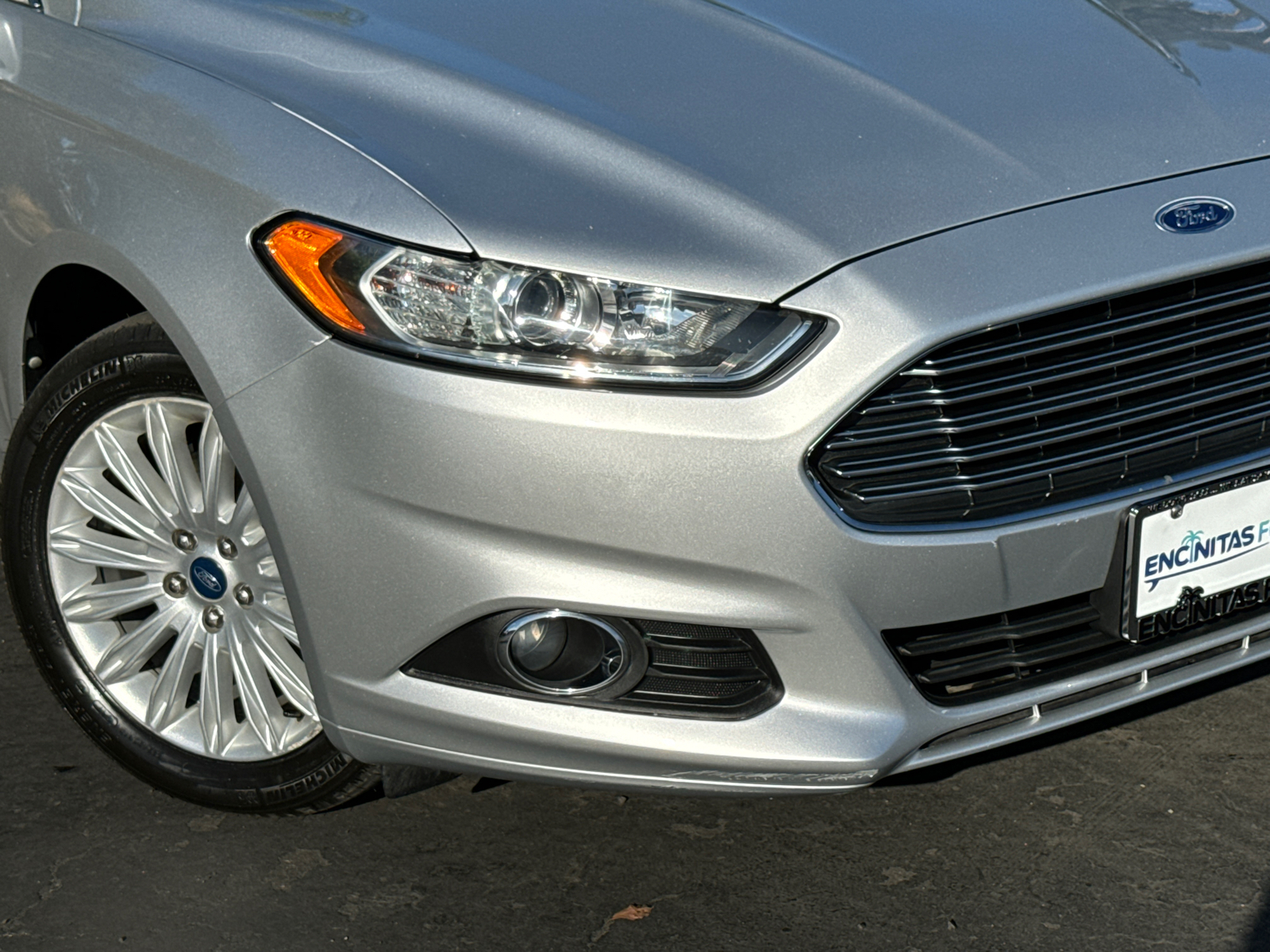 2013 Ford Fusion SE Hybrid 3