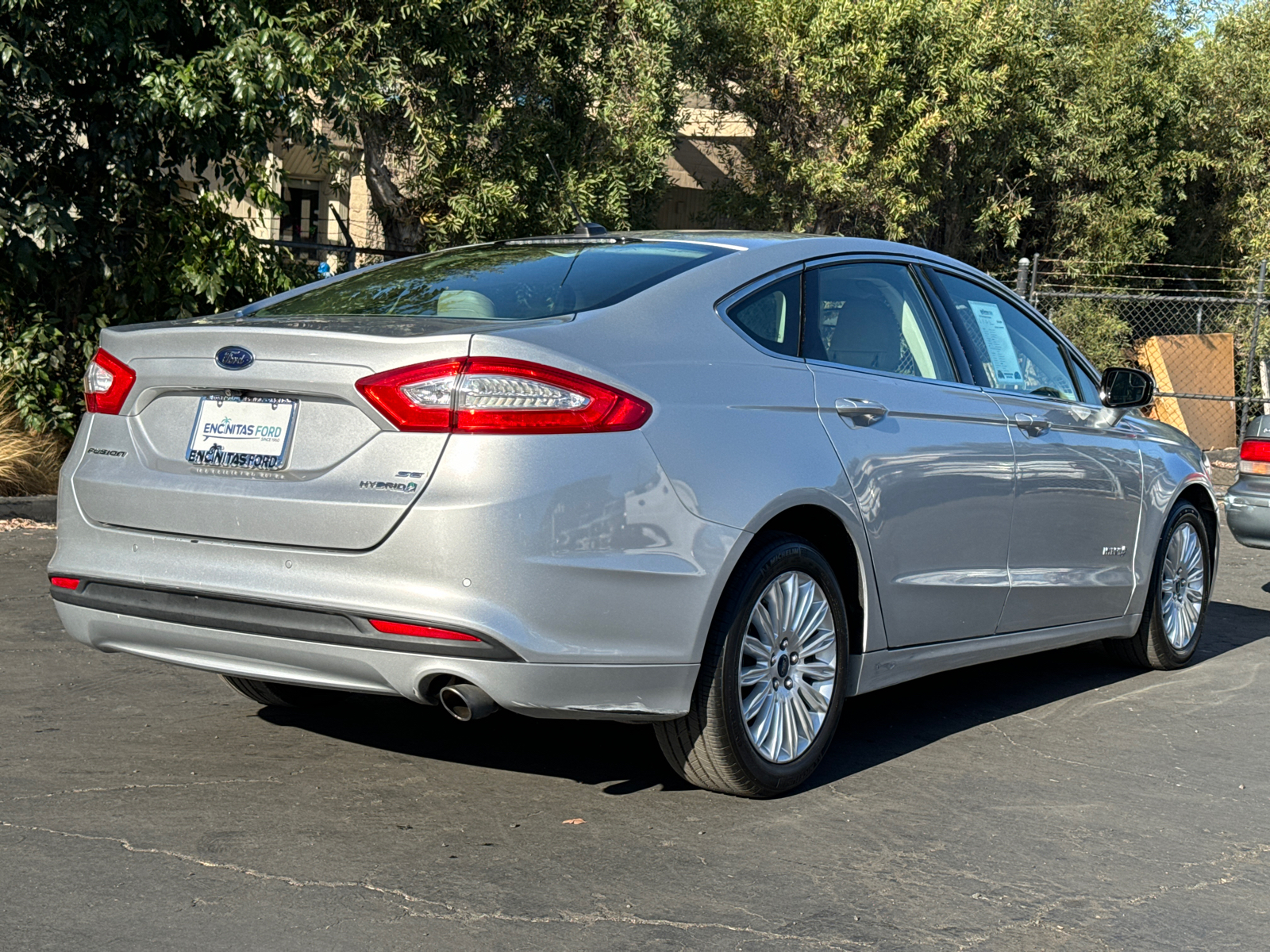 2013 Ford Fusion SE Hybrid 14