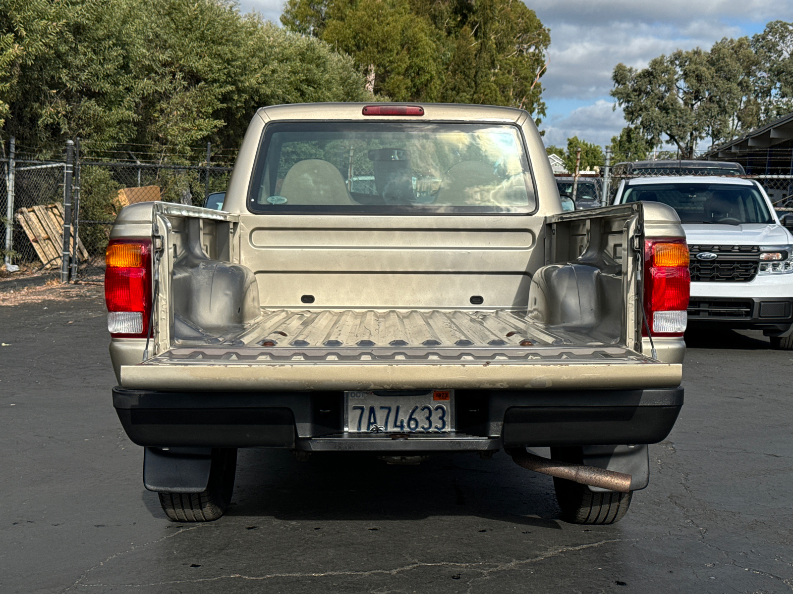 2002 Ford Ranger XL 10