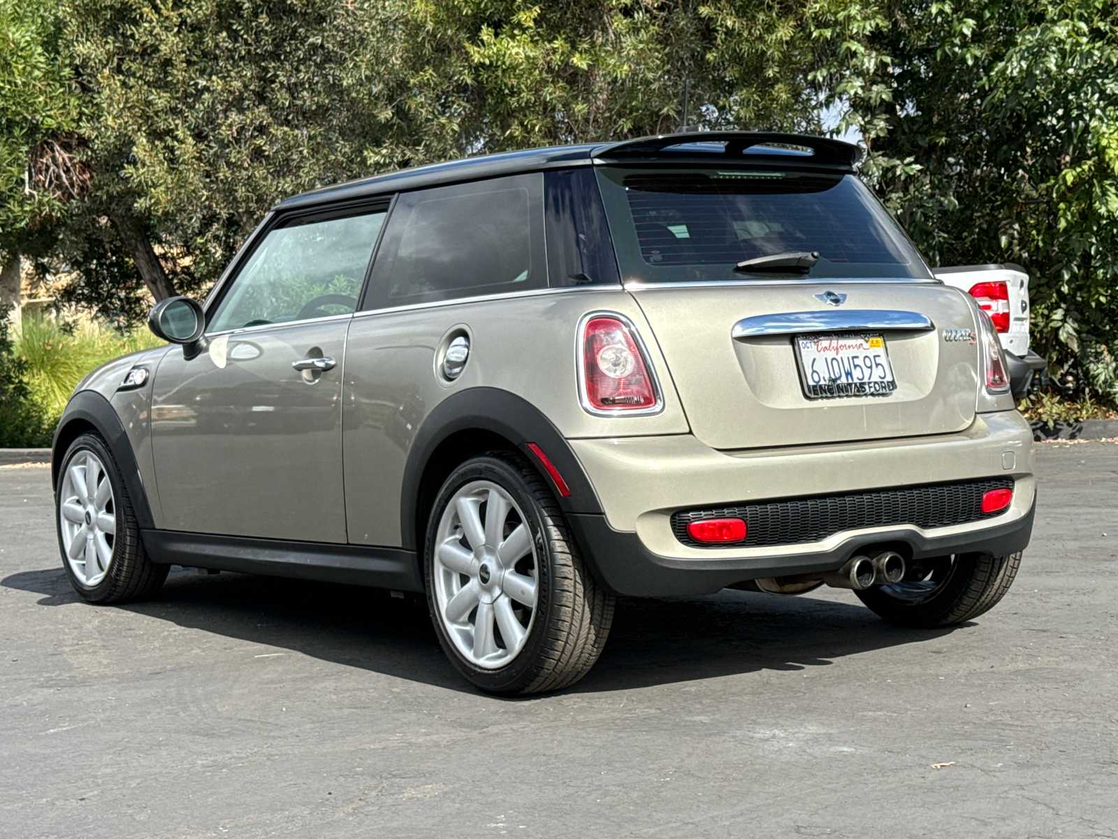 2009 MINI Cooper Hardtop S 11