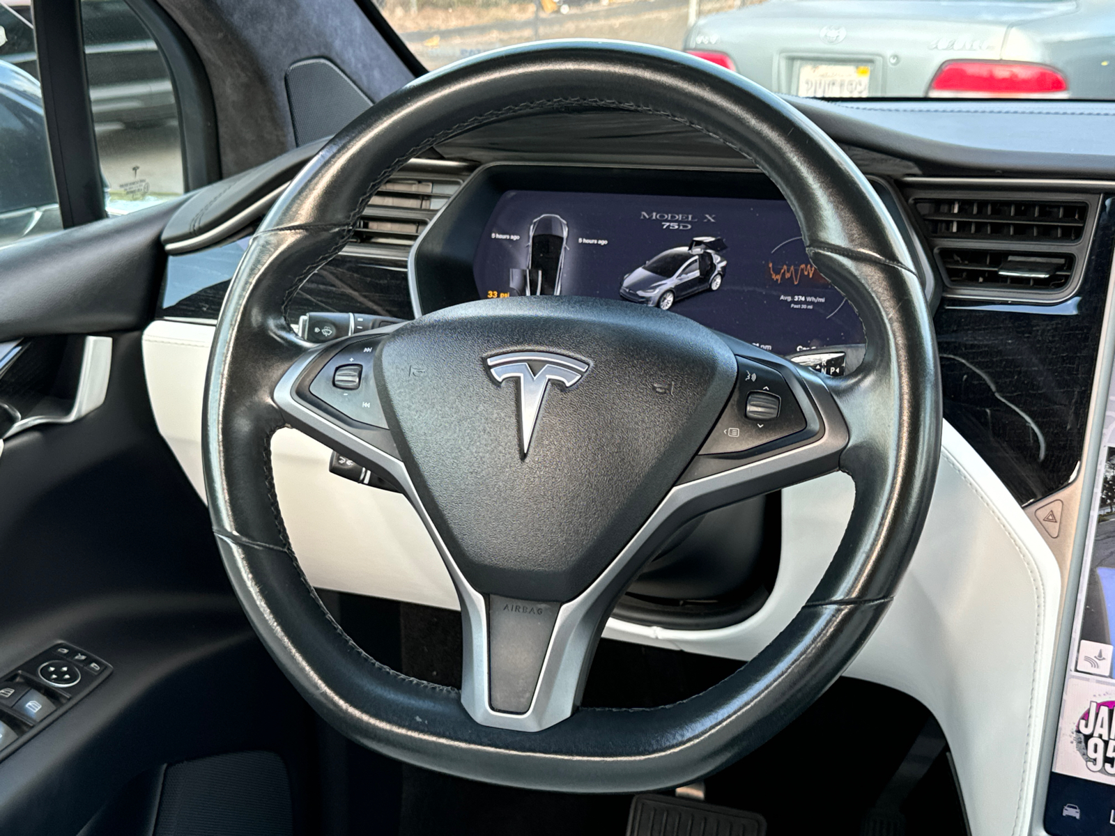 2018 Tesla Model X 75D 26