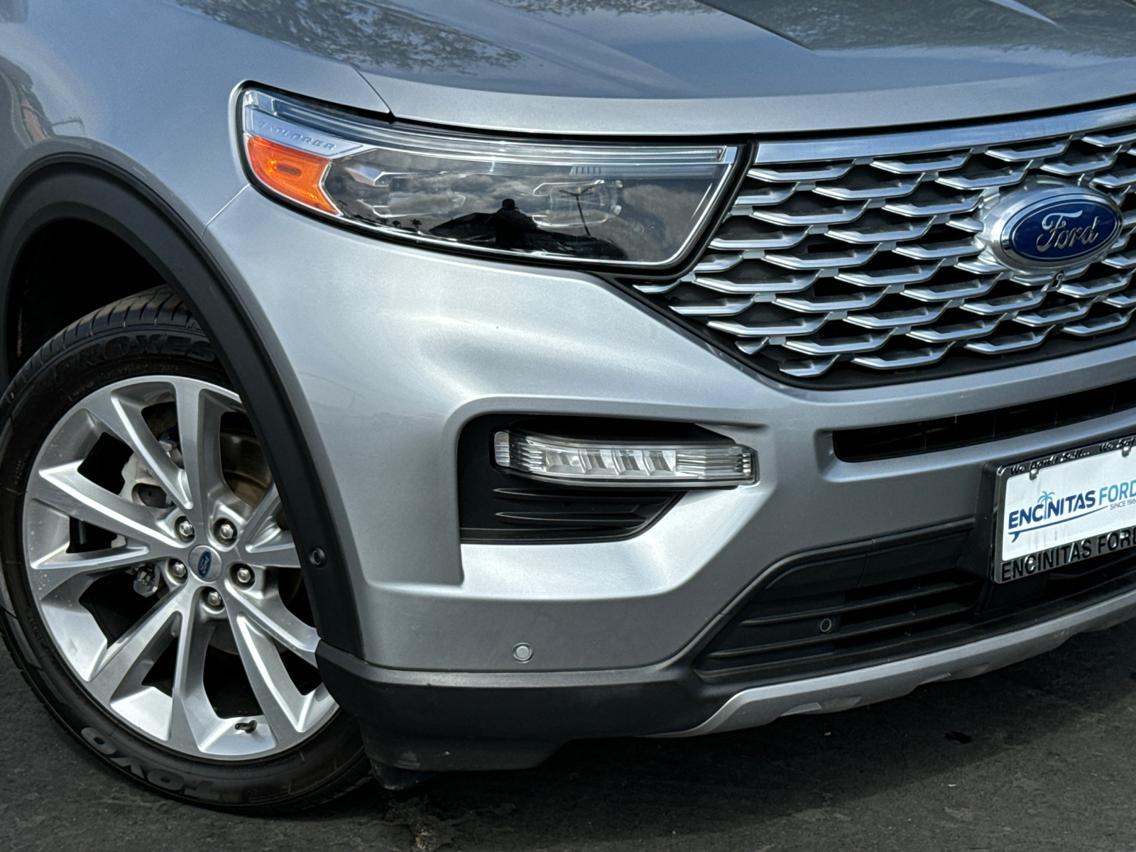 2021 Ford Explorer Platinum 3