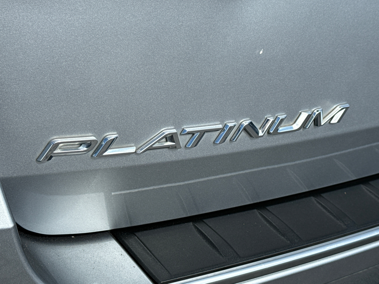 2021 Ford Explorer Platinum 13