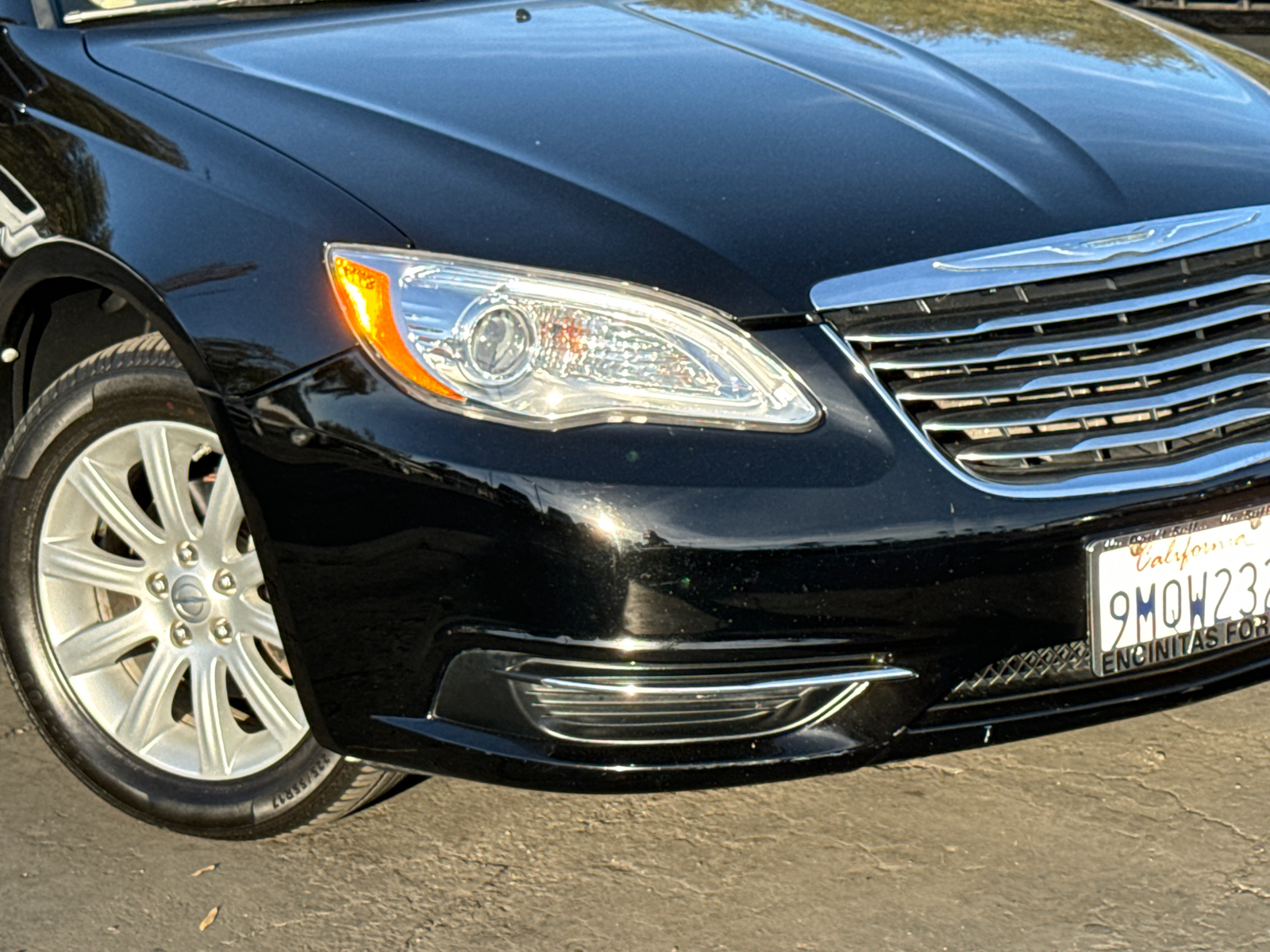 2011 Chrysler 200 Touring 3