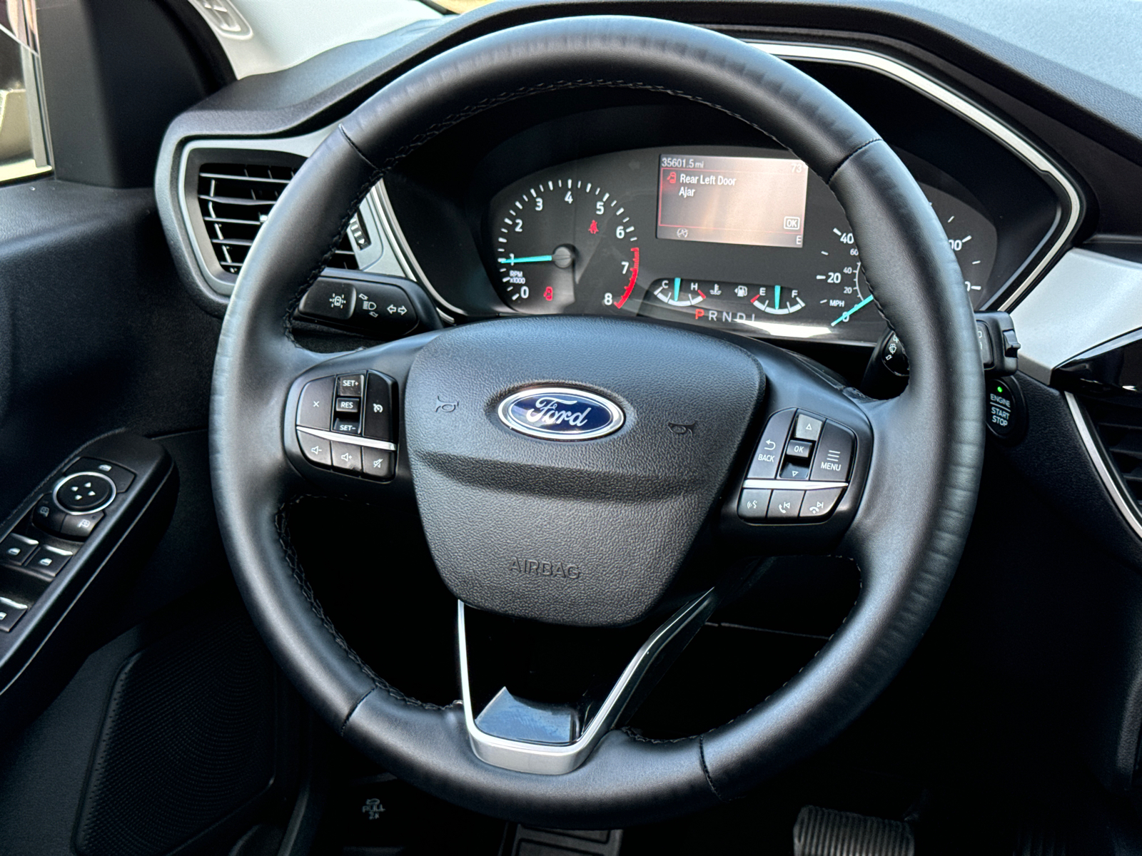 2021 Ford Escape SE 24