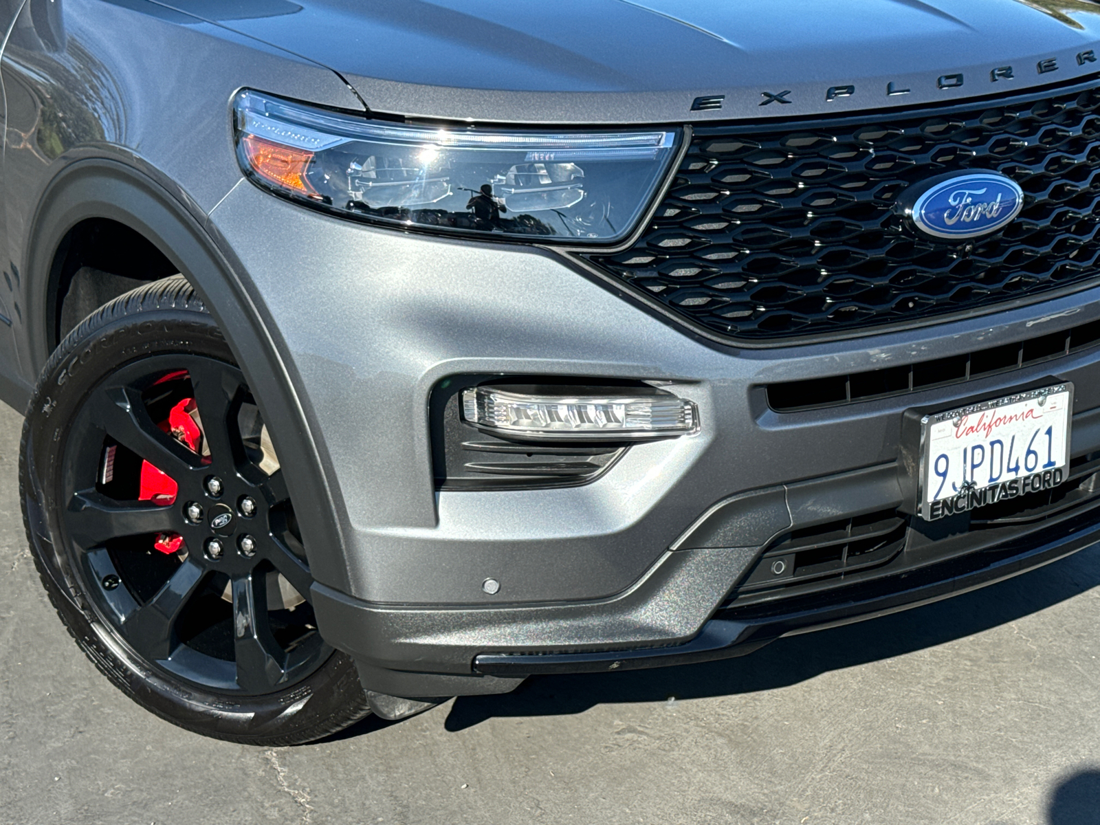 2023 Ford Explorer ST 3