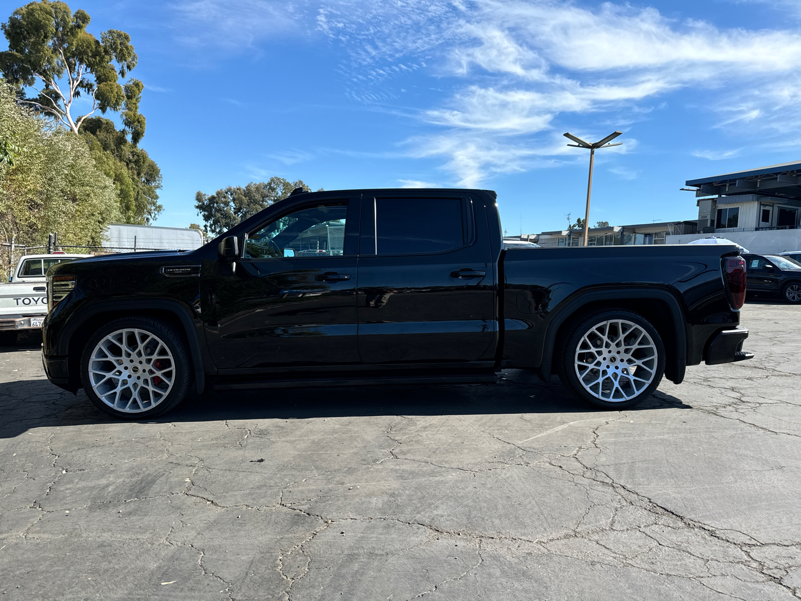 2023 GMC Sierra 1500 Denali Ultimate 10