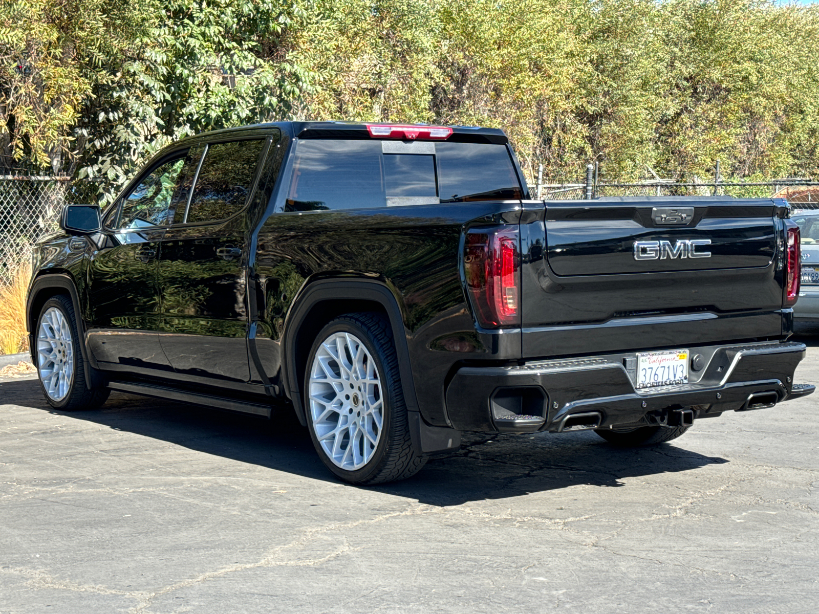 2023 GMC Sierra 1500 Denali Ultimate 11