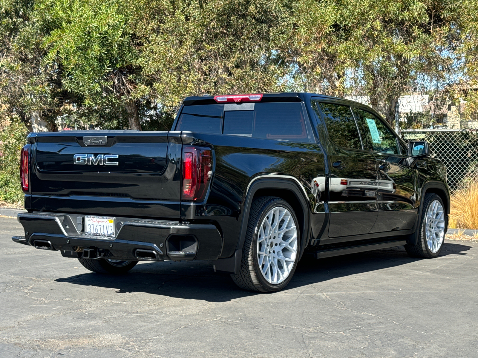 2023 GMC Sierra 1500 Denali Ultimate 13