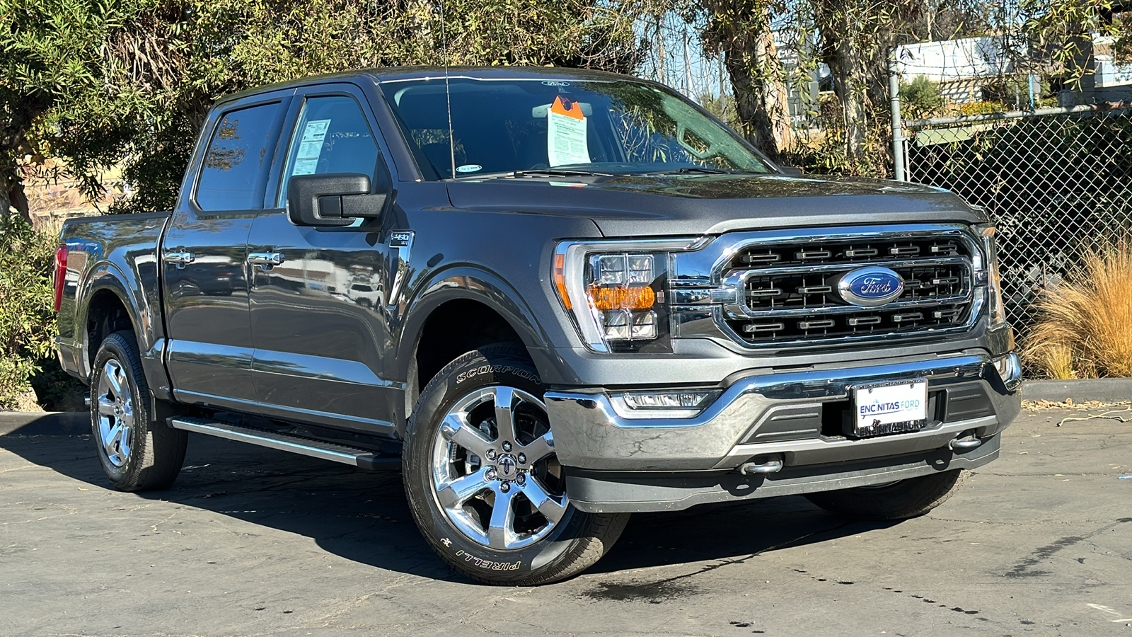 2021 Ford F-150 XLT 2