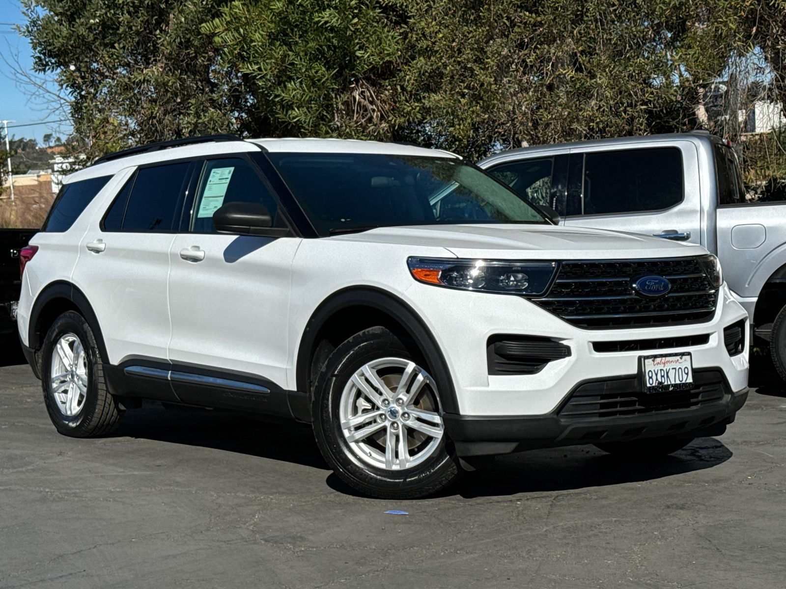 2021 Ford Explorer XLT 2