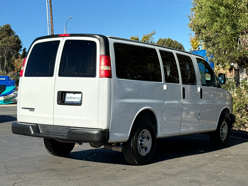 2014 Chevrolet Express Passenger LS 14