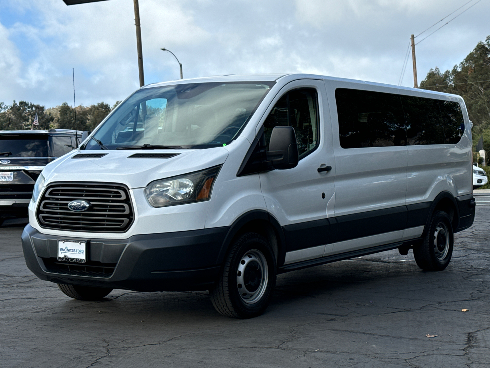 2016 Ford Transit Wagon XL 4