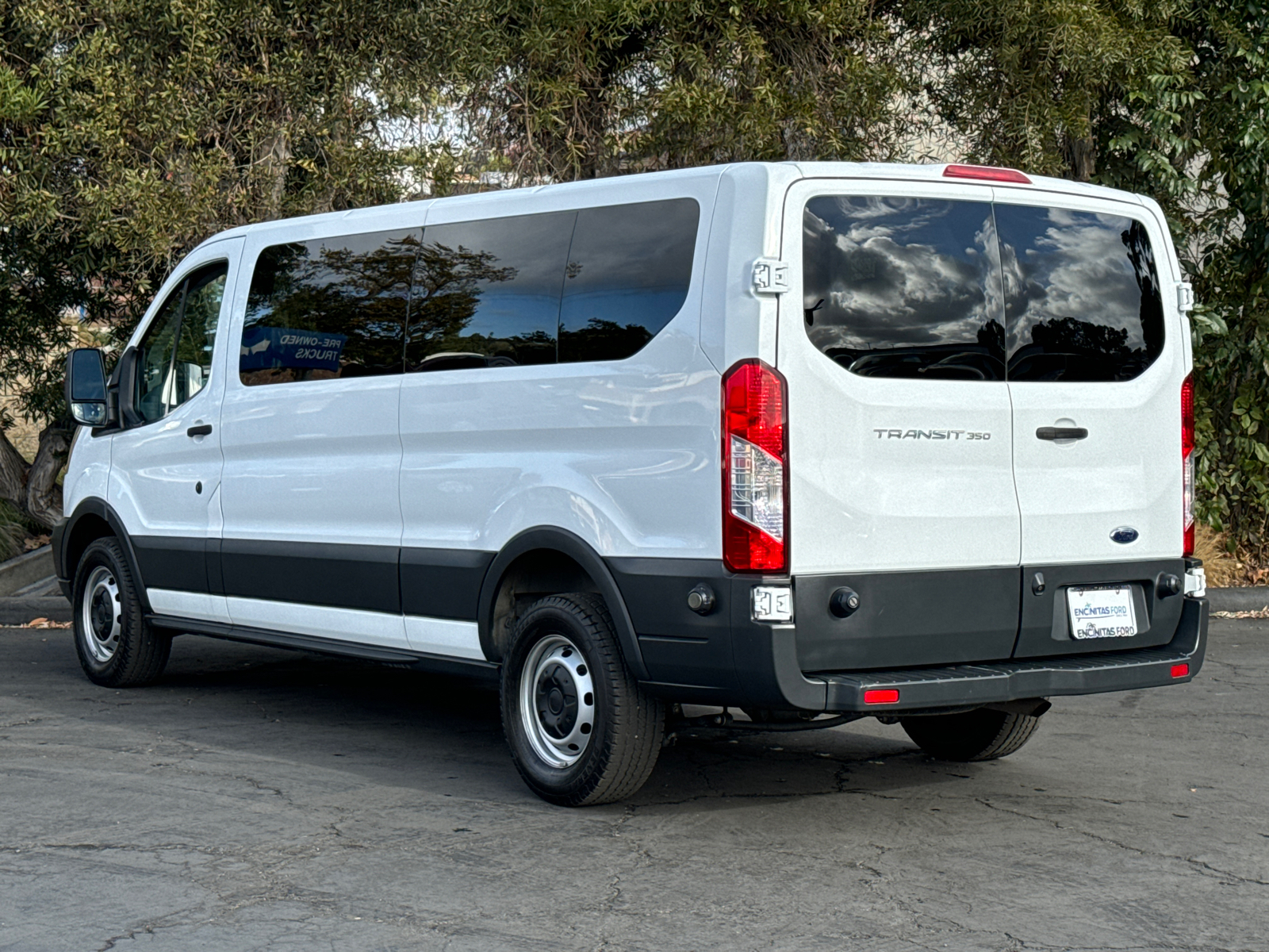 2016 Ford Transit Wagon XL 11