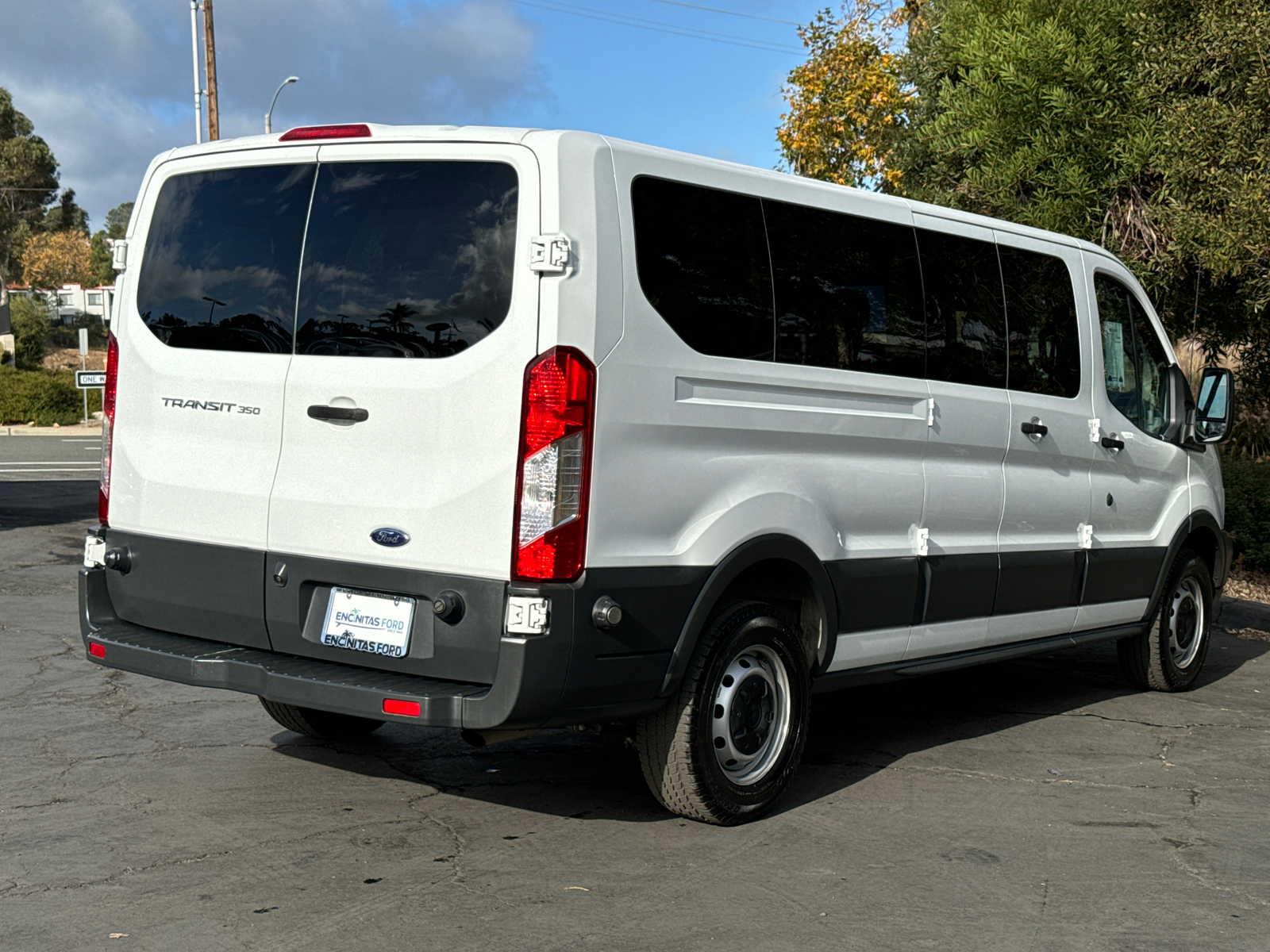 2016 Ford Transit Wagon XL 13