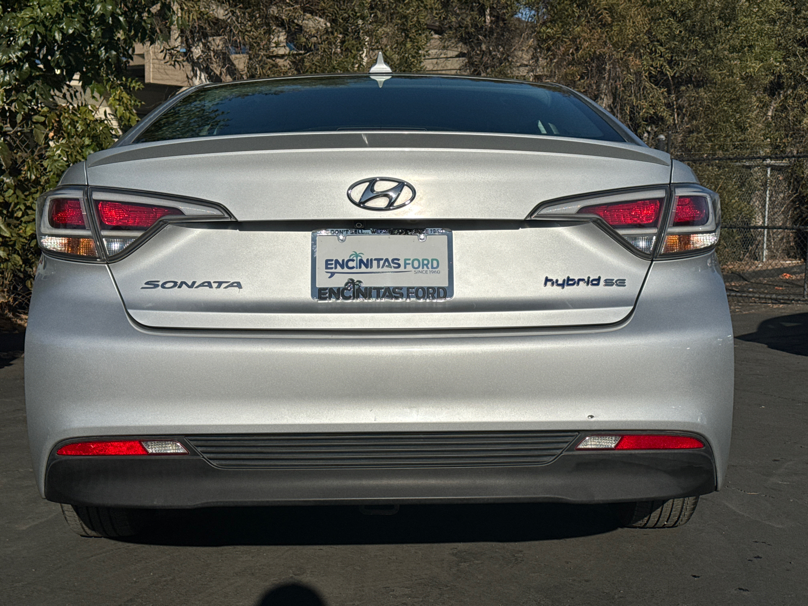 2016 Hyundai Sonata Hybrid SE 13