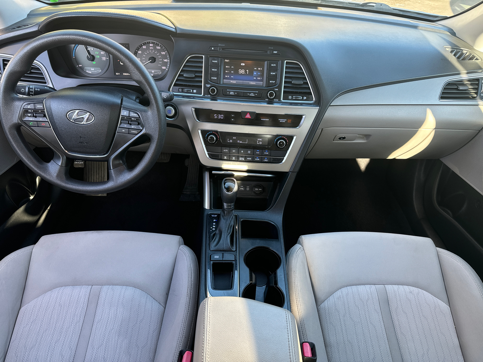 2016 Hyundai Sonata Hybrid SE 19