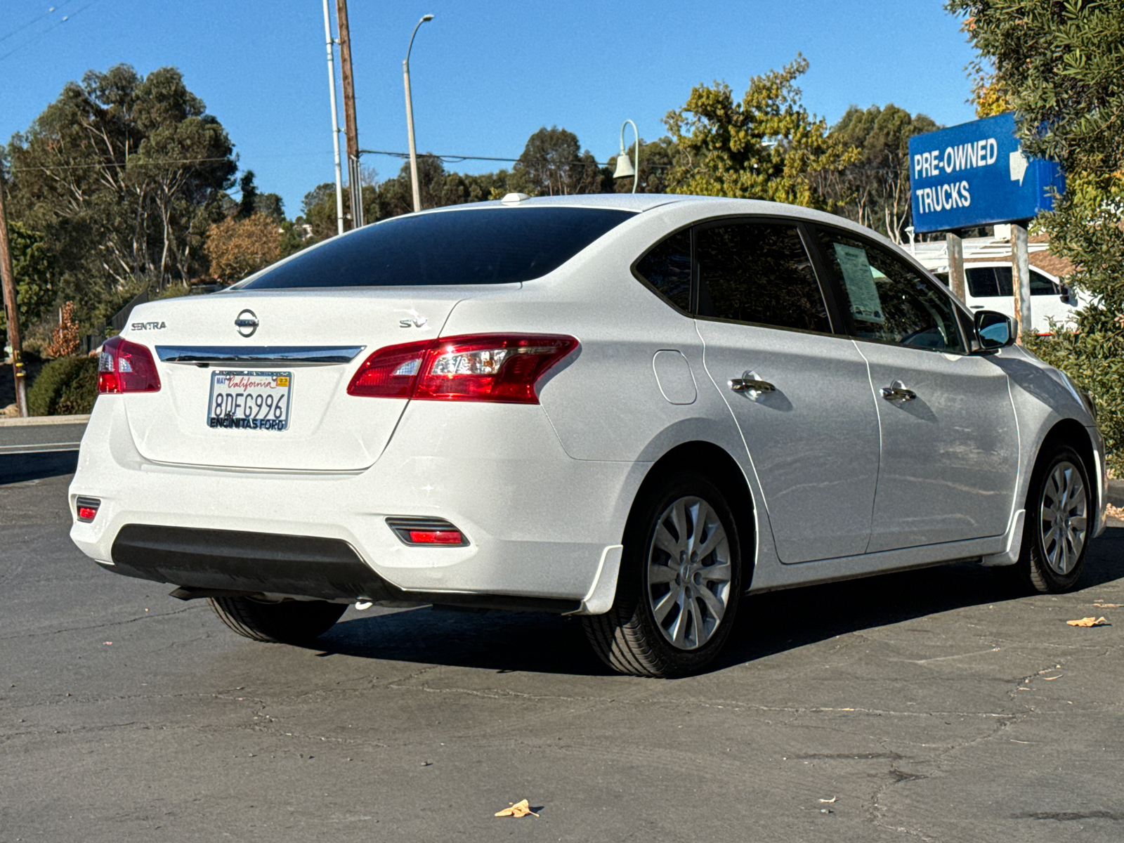 2017 Nissan Sentra SV 12