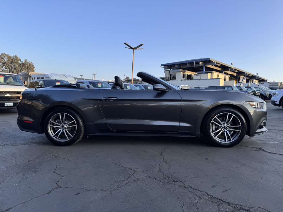 2017 Ford Mustang EcoBoost Premium 11