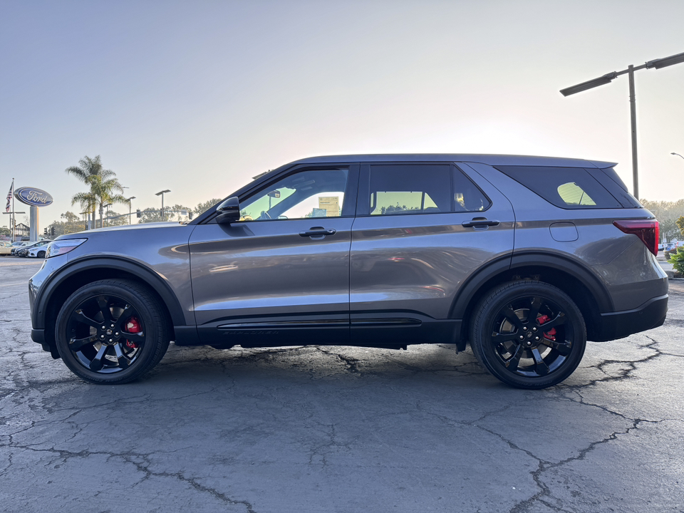 2021 Ford Explorer ST 7