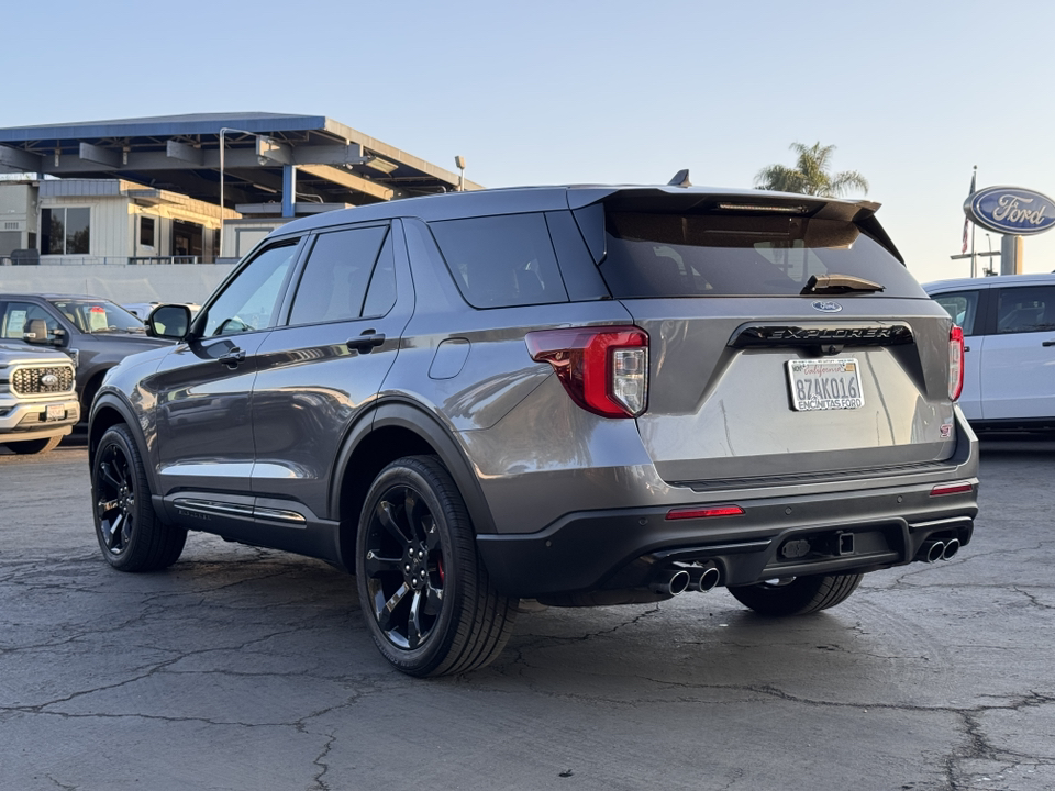 2021 Ford Explorer ST 10