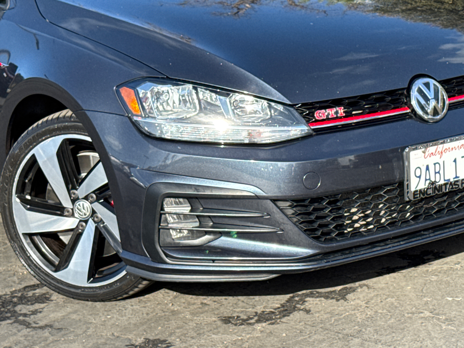 2020 Volkswagen Golf GTI 2.0T SE 3