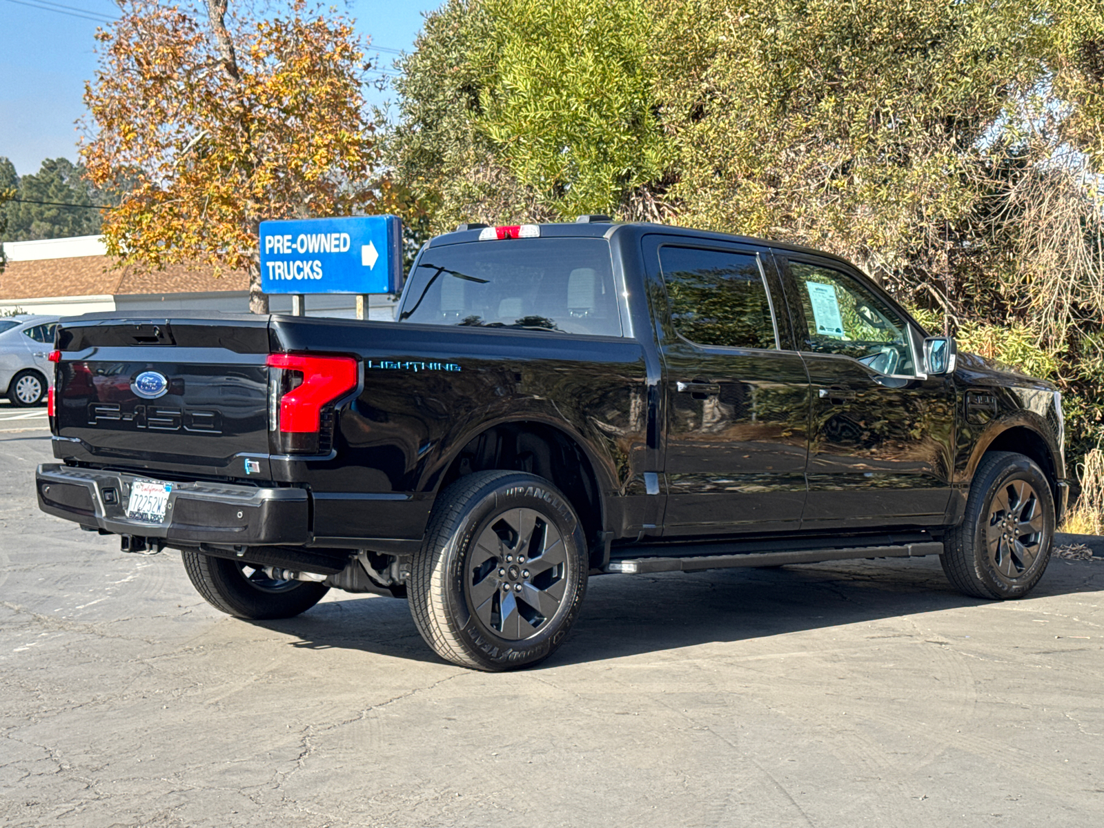 2023 Ford F-150 Lightning XLT 15