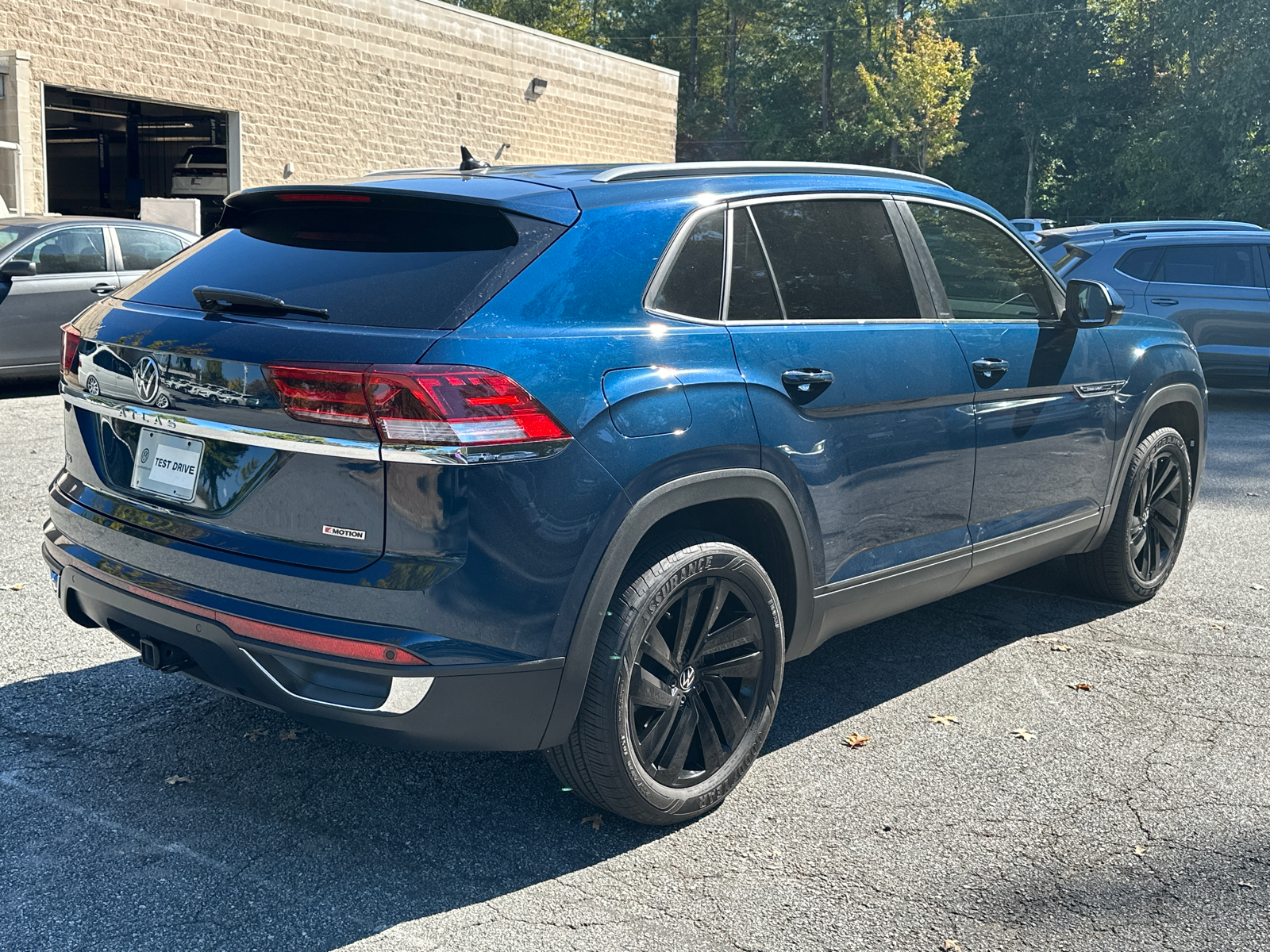 2022 Volkswagen Atlas Cross Sport 3.6L V6 SE w/Technology 7