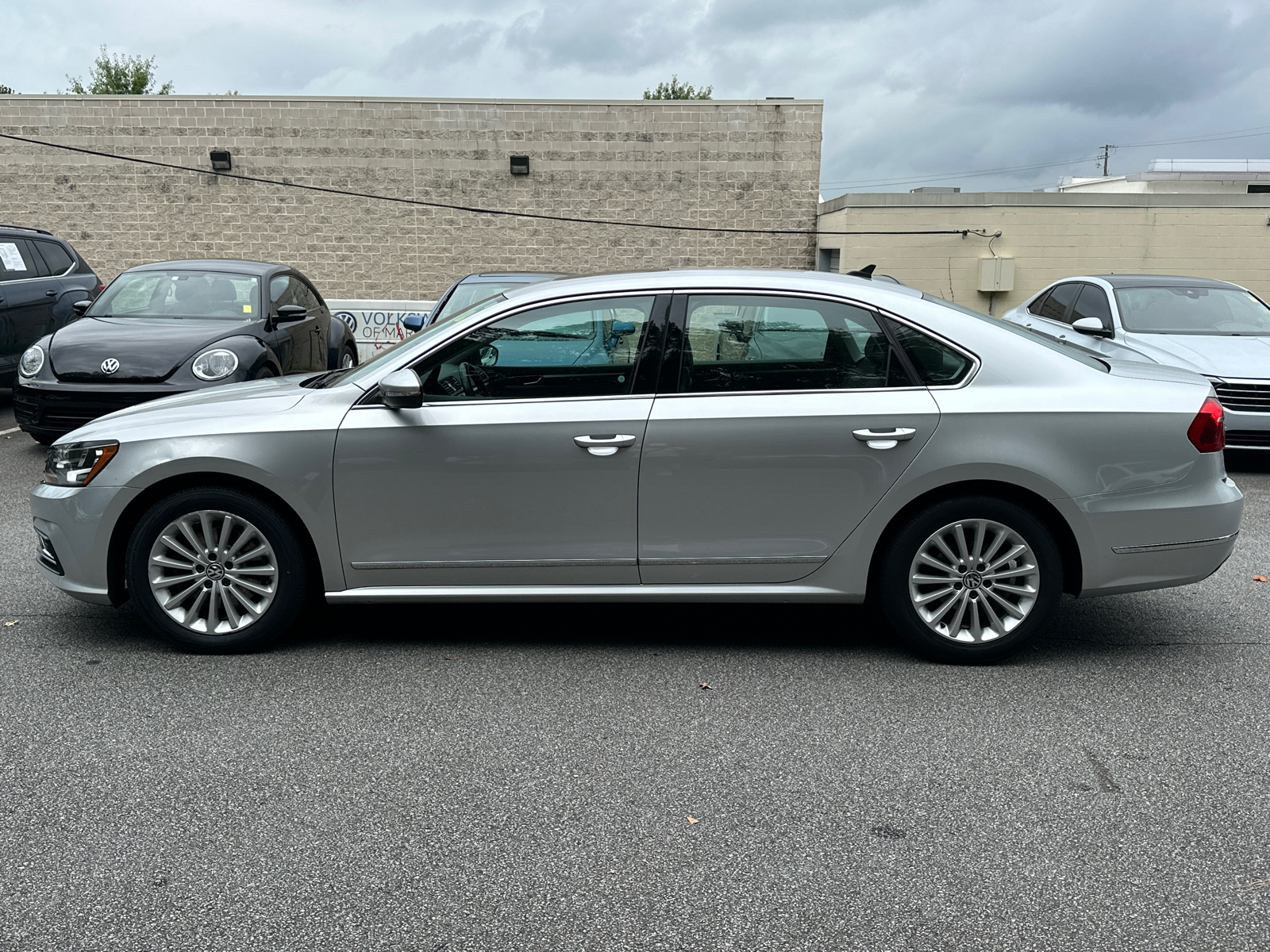 2016 Volkswagen Passat 1.8T SE 4