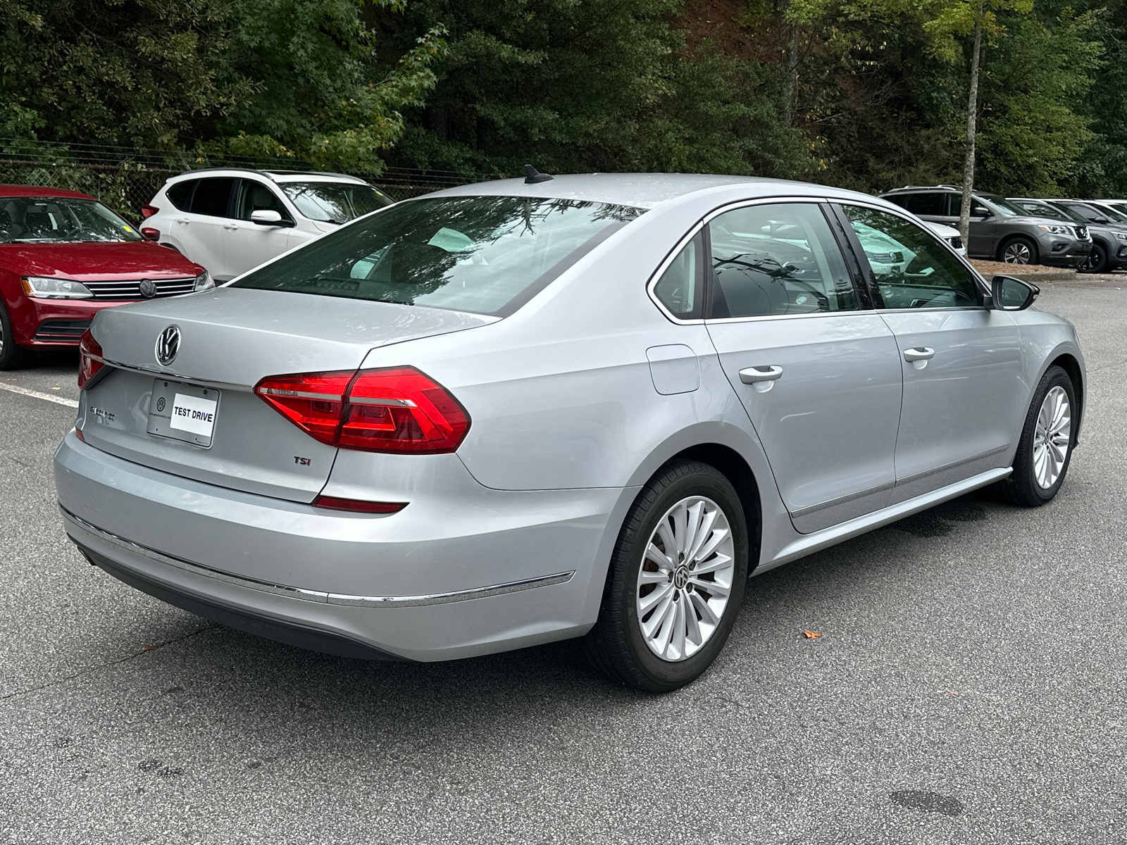 2016 Volkswagen Passat 1.8T SE 7