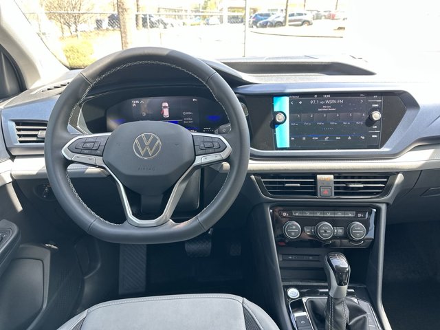 2024 Volkswagen Taos 1.5T SE 24