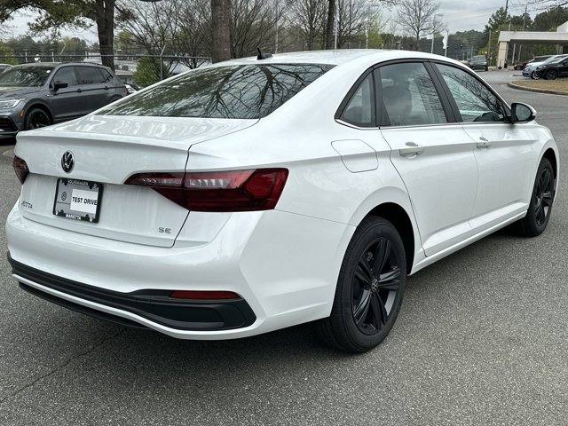 2024 Volkswagen Jetta 1.5T SE 7