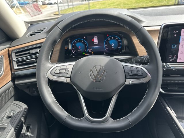 2024 Volkswagen Atlas 2.0T SE w/Technology 28