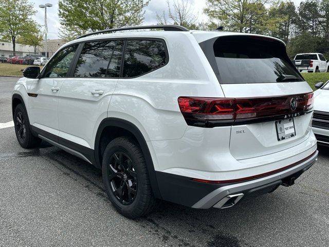 2024 Volkswagen Atlas 2.0T Peak Edition SEL 5