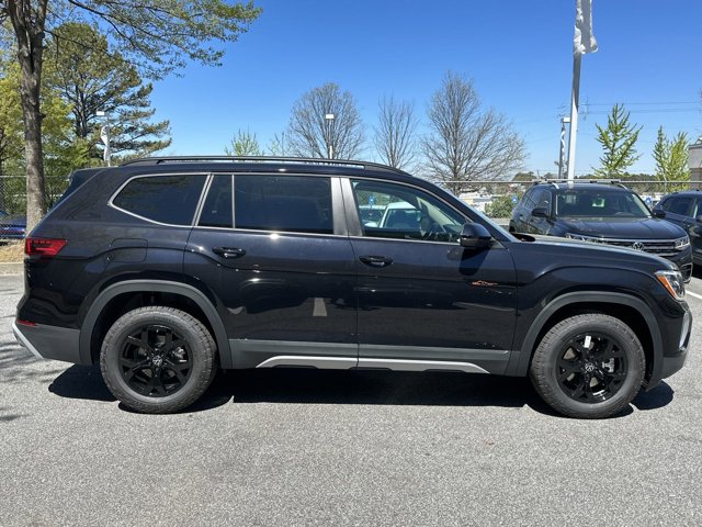 2024 Volkswagen Atlas 2.0T Peak Edition SE w/Technology 8