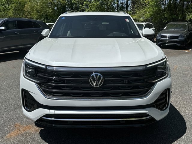 2024 Volkswagen Atlas Cross Sport 2.0T SEL R-Line 2