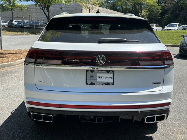 2024 Volkswagen Atlas Cross Sport 2.0T SEL R-Line 6