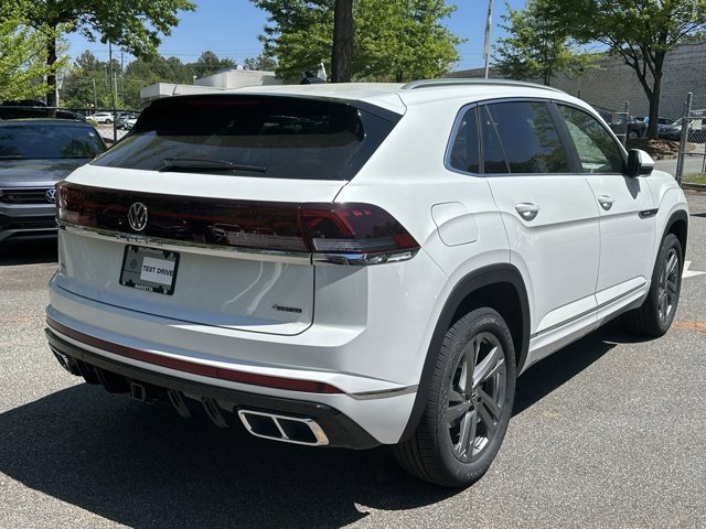 2024 Volkswagen Atlas Cross Sport 2.0T SEL R-Line 7