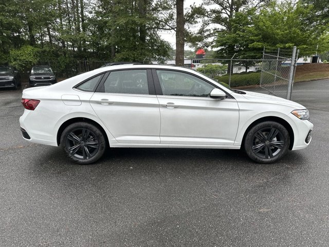 2024 Volkswagen Jetta 1.5T SE 8