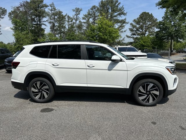 2024 Volkswagen Atlas 2.0T SE w/Technology 8