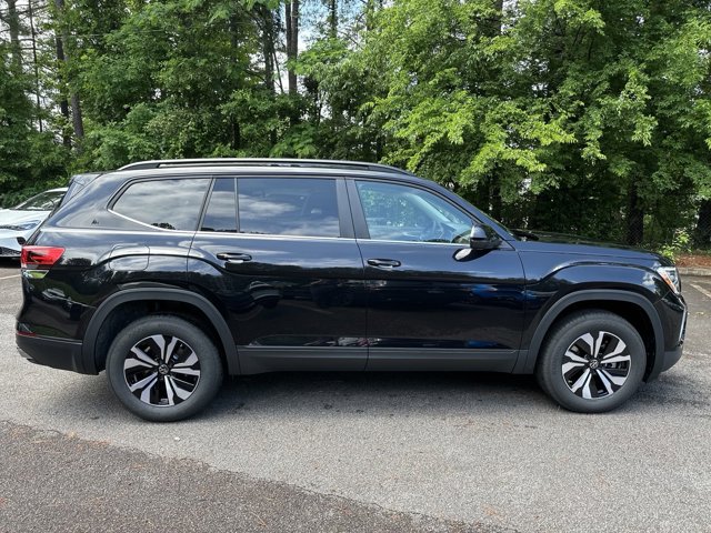 2024 Volkswagen Atlas 2.0T SE 8