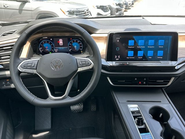 2024 Volkswagen Atlas 2.0T SE 24