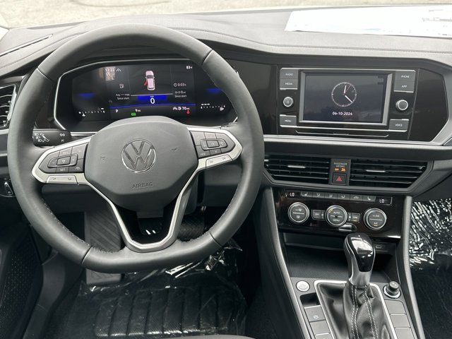 2024 Volkswagen Jetta 1.5T SE 24