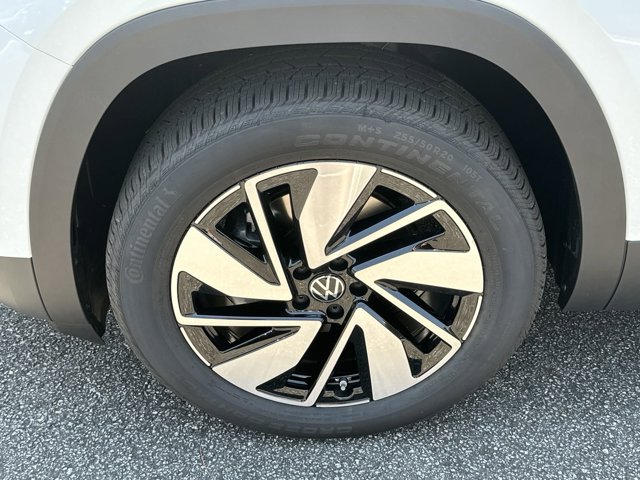 2024 Volkswagen Atlas 2.0T SE w/Technology 11