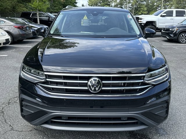 2024 Volkswagen Tiguan 2.0T SE 2