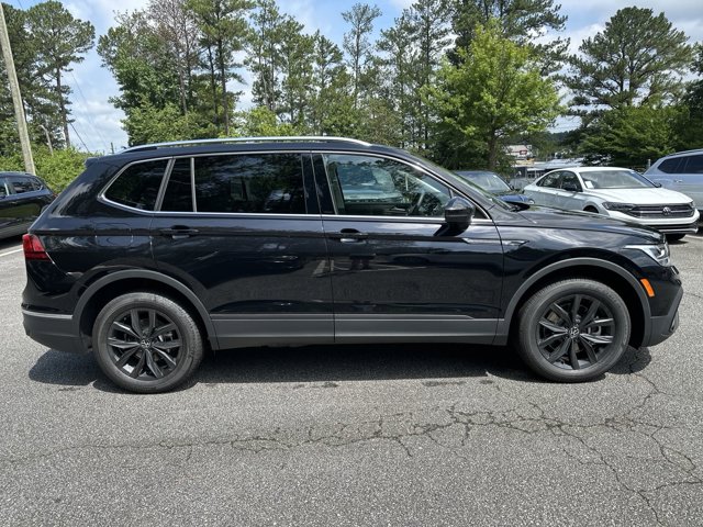 2024 Volkswagen Tiguan 2.0T SE 8